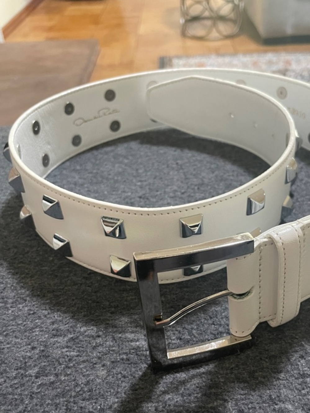 Oscar de la Renta White Leather Studded Belt with Silver Buckle